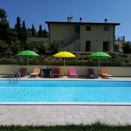 Agriturismo Terra Dei Falchi Castilenti Bagian luar foto